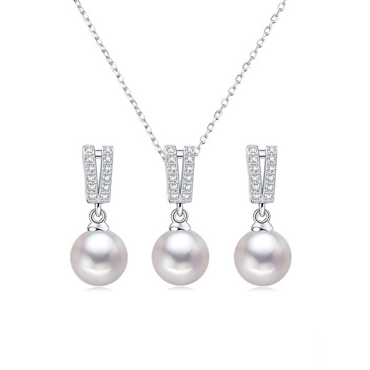 Classic Freshwater Pearl Earrings and Pendant Set
